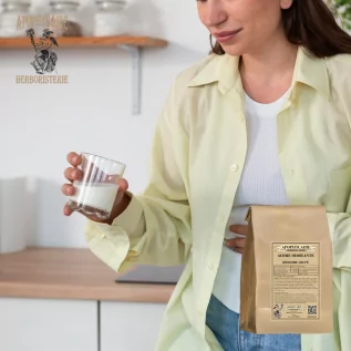 Rizoma de bandera dulce cortado, estimulante aromático tradicional, tónico digestivo.